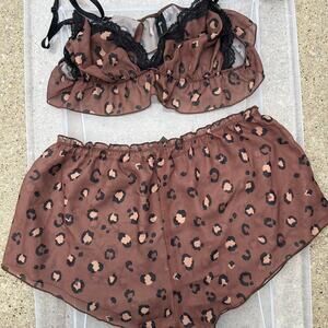 Brown and black leopard print